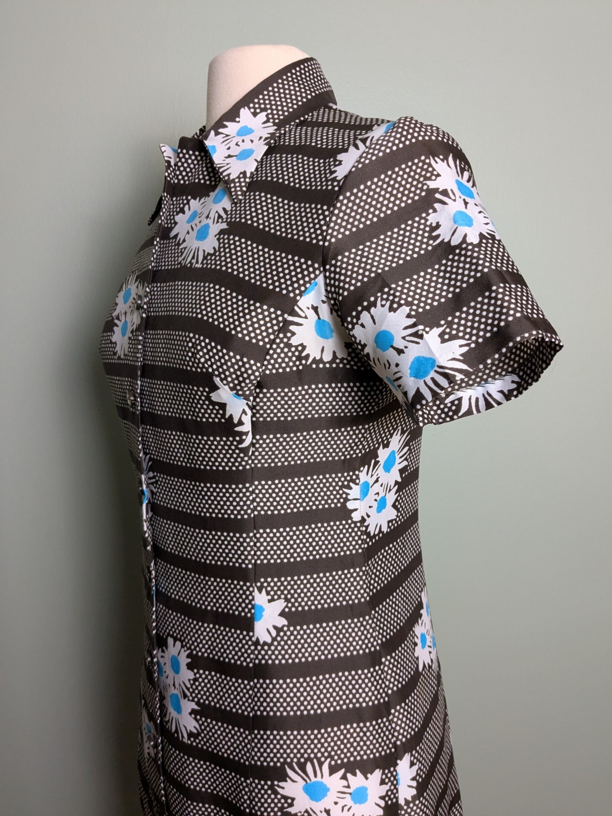 Polka Dot And Flower Print Shirtwaist Collared Dropwaist Vintage 1960s Dress