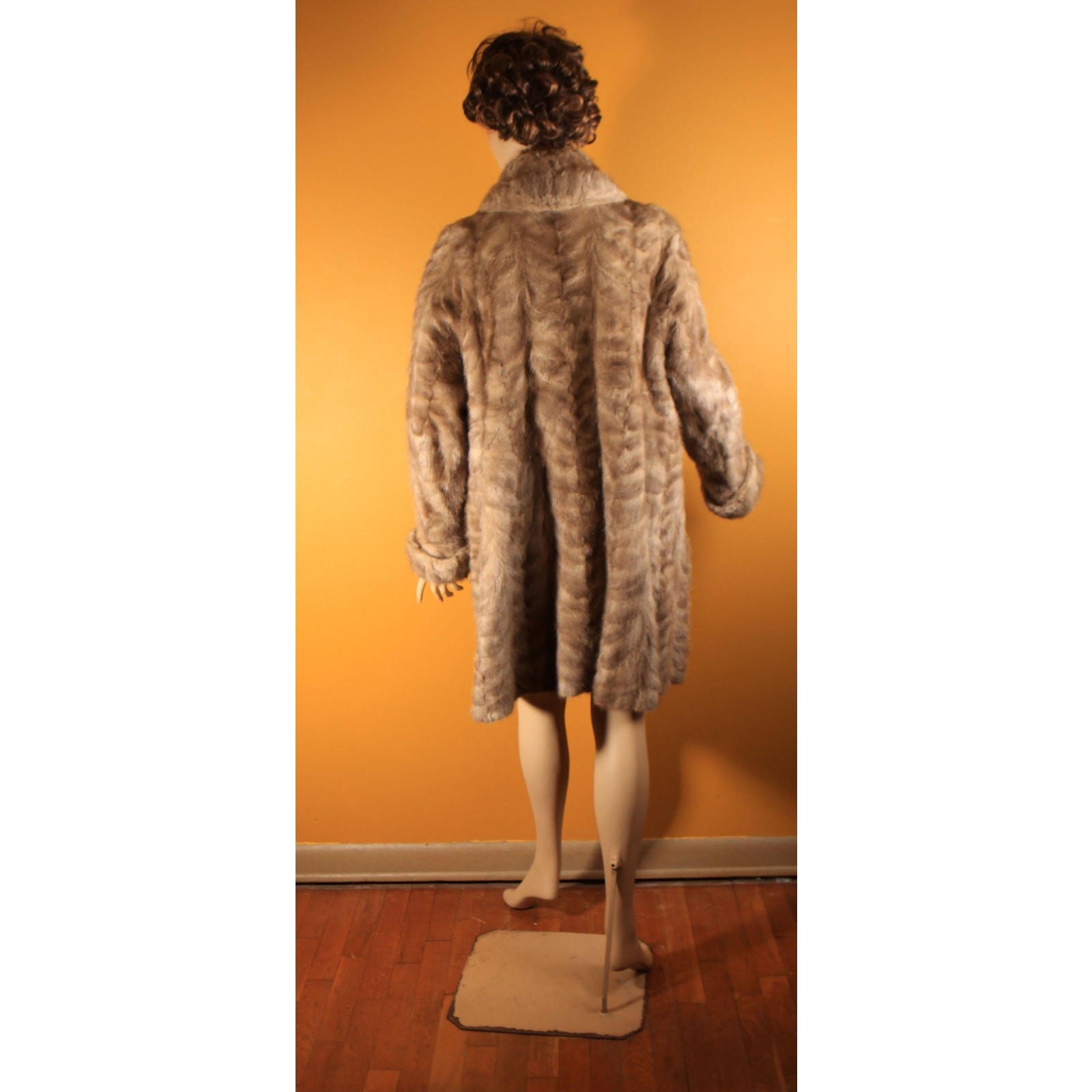 1950s Gray Brown Long Sleeve Rolled Cuff Mink Fur Coat by Gartenhaus -XL