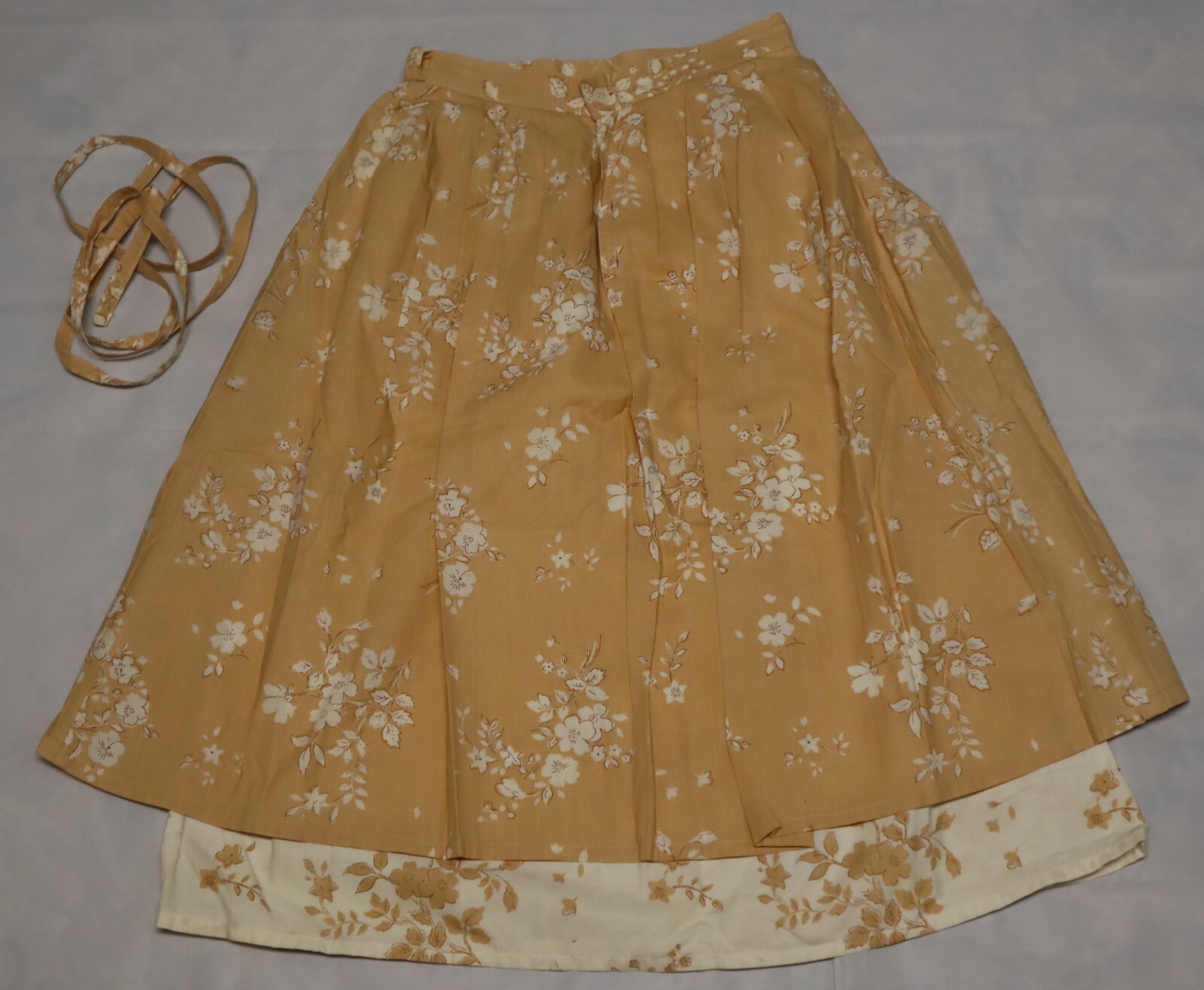 Vintage Mr. G Beverly Hills cotton skirt 24W x 27.5L