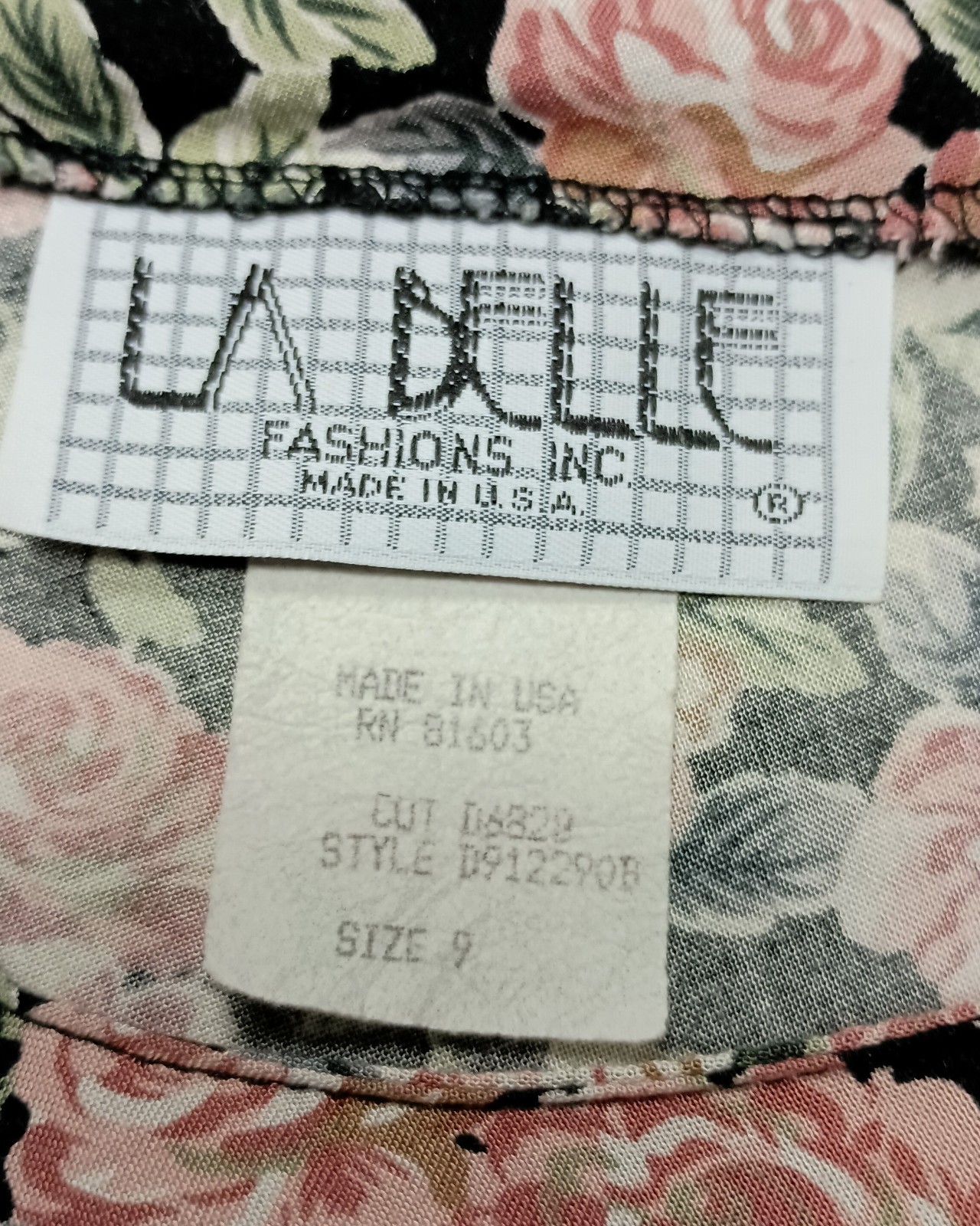 Vintage 90s Pink Rose Print Romantic Style Short Sleeve Rayon Midi Dress Size 9