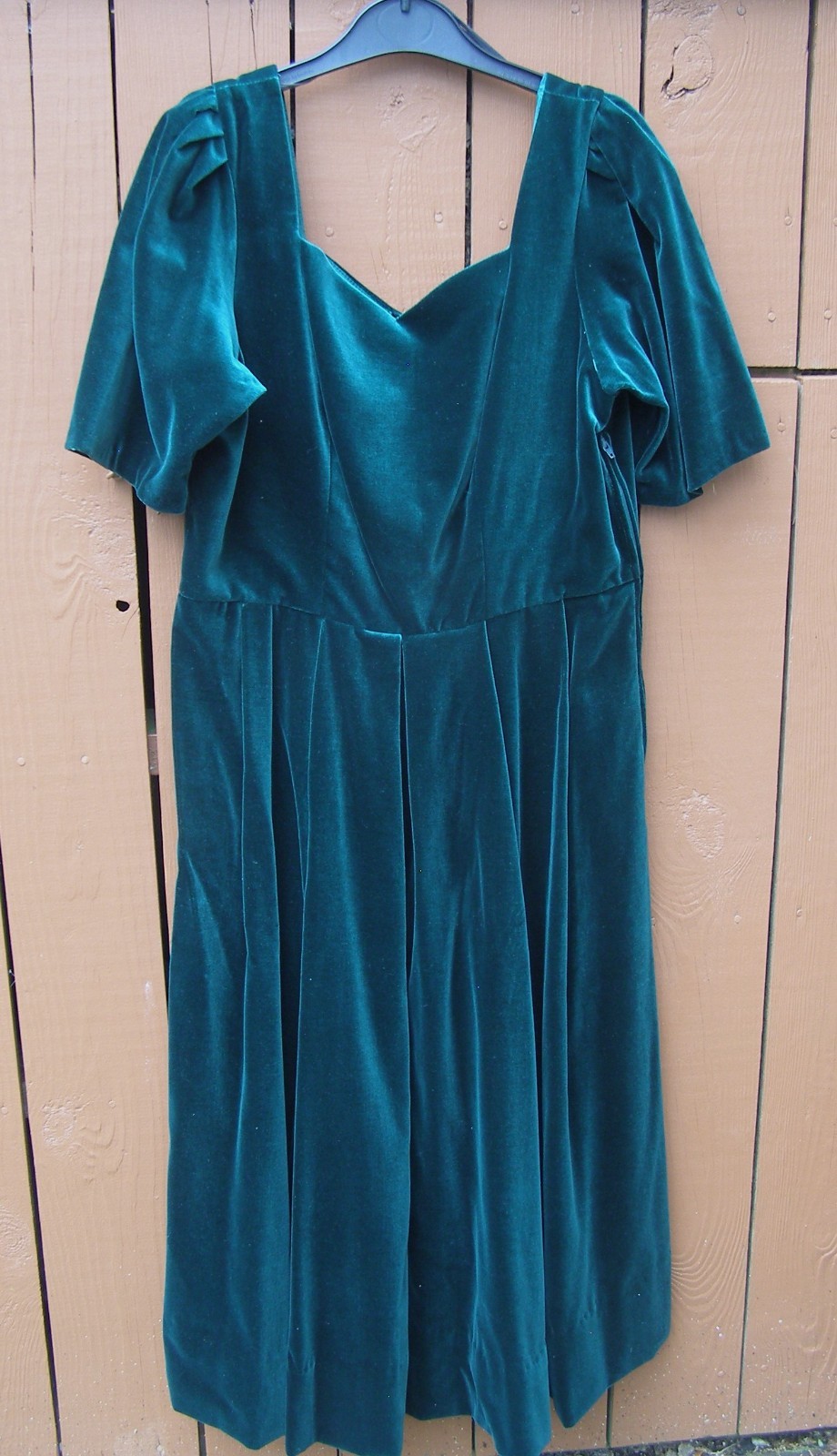 Vintage Green Velvet Velour Laura Ashley Dress Puff Shoulder Back Buttons 14