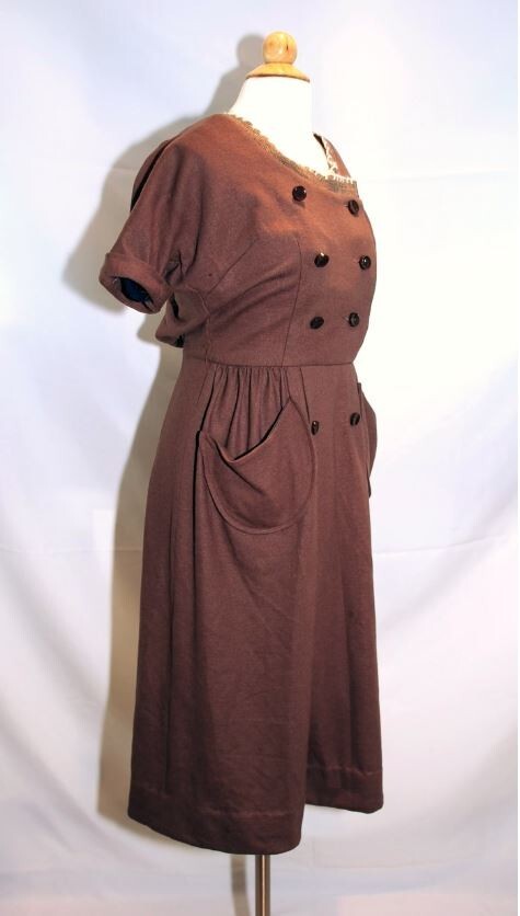 Vintage 1960’s Helen Whiting Brown Wool Day Dress Button Front XS/S Swiss Miss