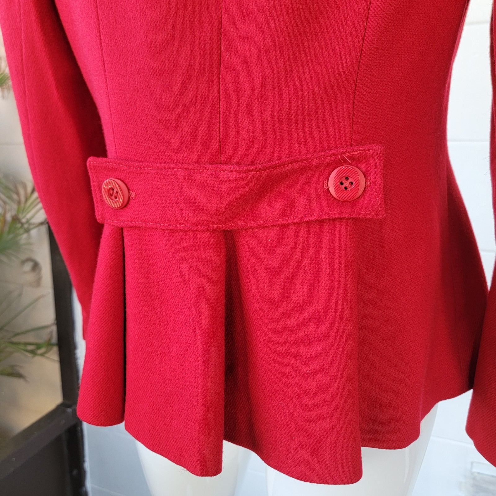 Vintage Red Double-Breasted Blazer Collared Flared Hem Women’s Size 8/S