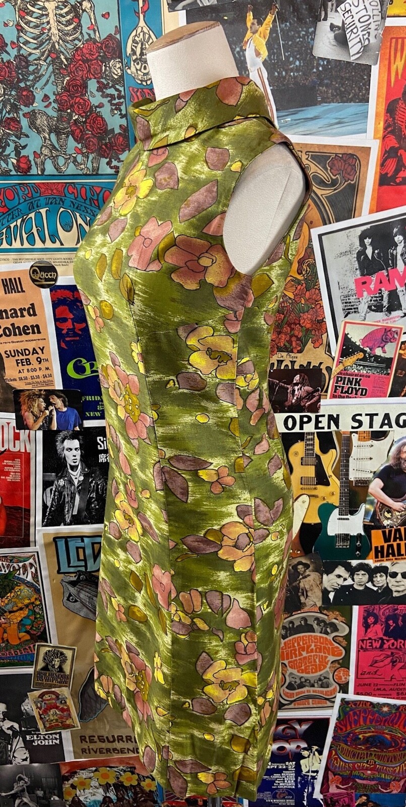 Vintage 60s Green Tropical Floral Print Band Collar Sleeveless Sheath Dress Sz 0
