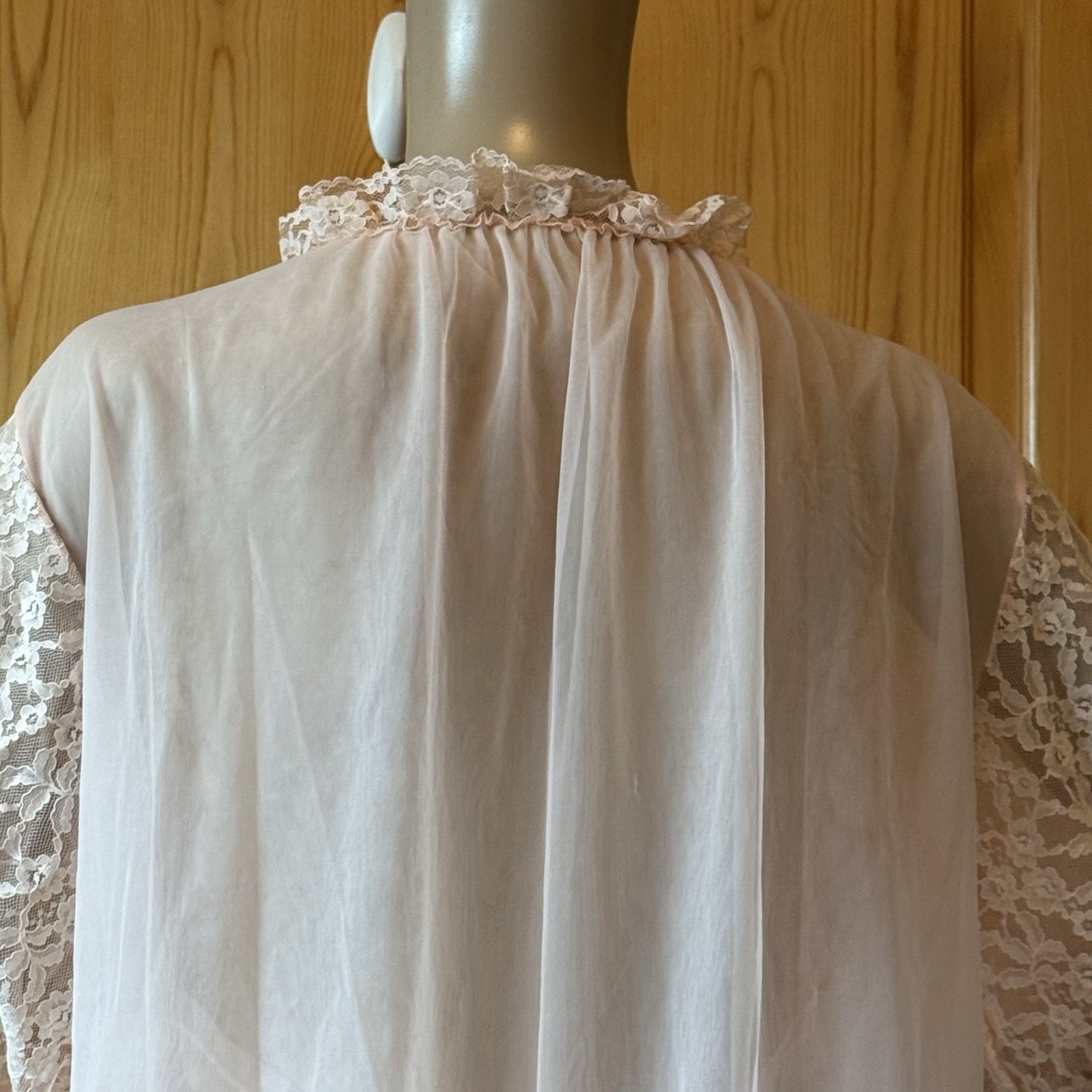 Vintage 60s Pandora Lingerie Peignoir M Nylon Double Chiffon Lace Puff Sleeves