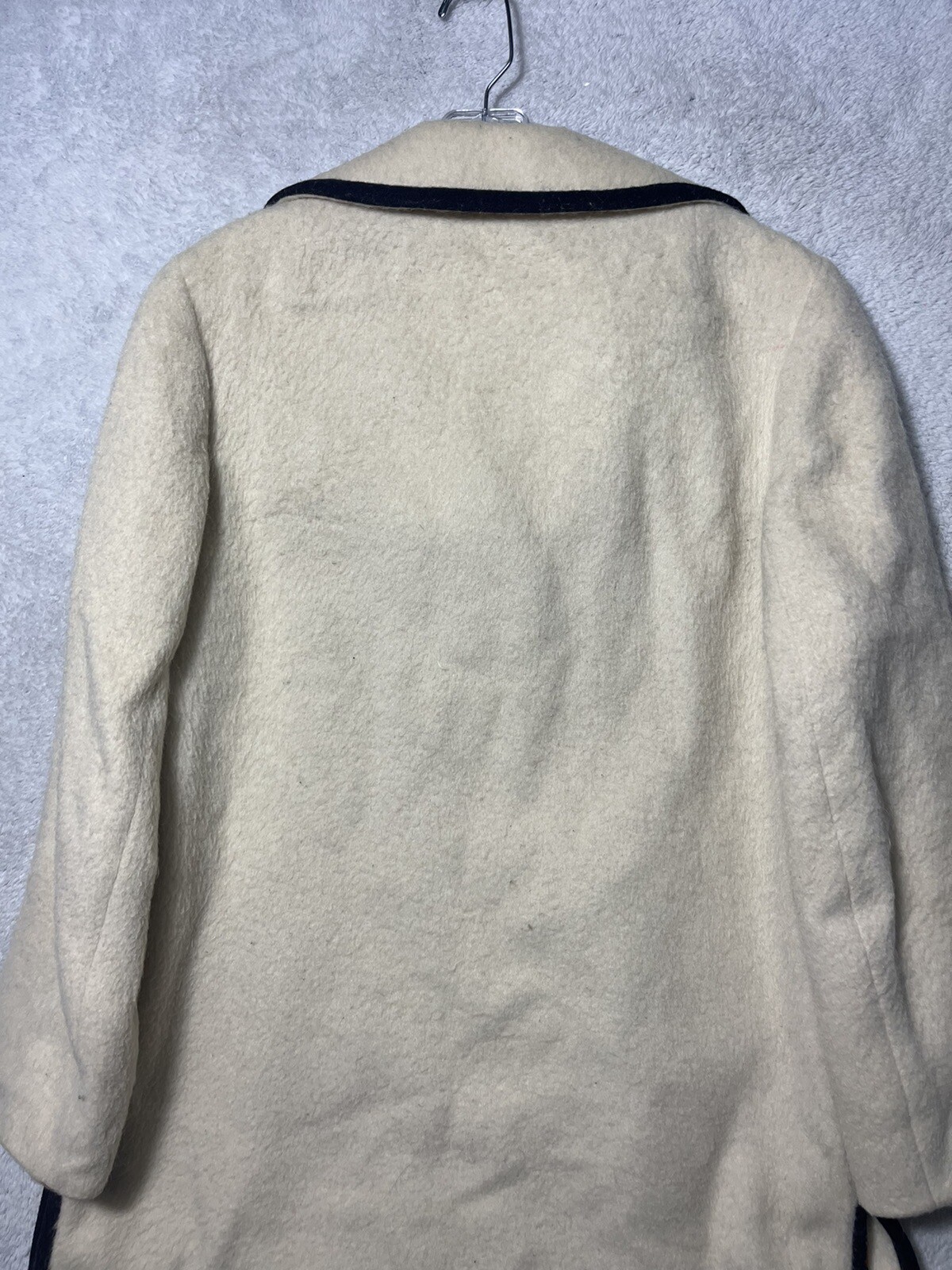 Vintage Pristine Lodenfrey 1842 Ivory Wool Outdoor Peacoat Australia Size 14.