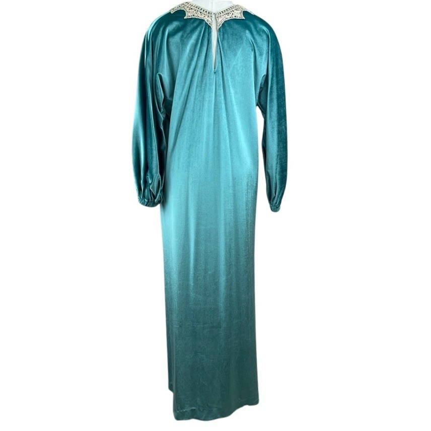 Vintage 70s LUCIE ANN Womens (M/L) Velour Night Gown Gold Mobwife Glam Roper