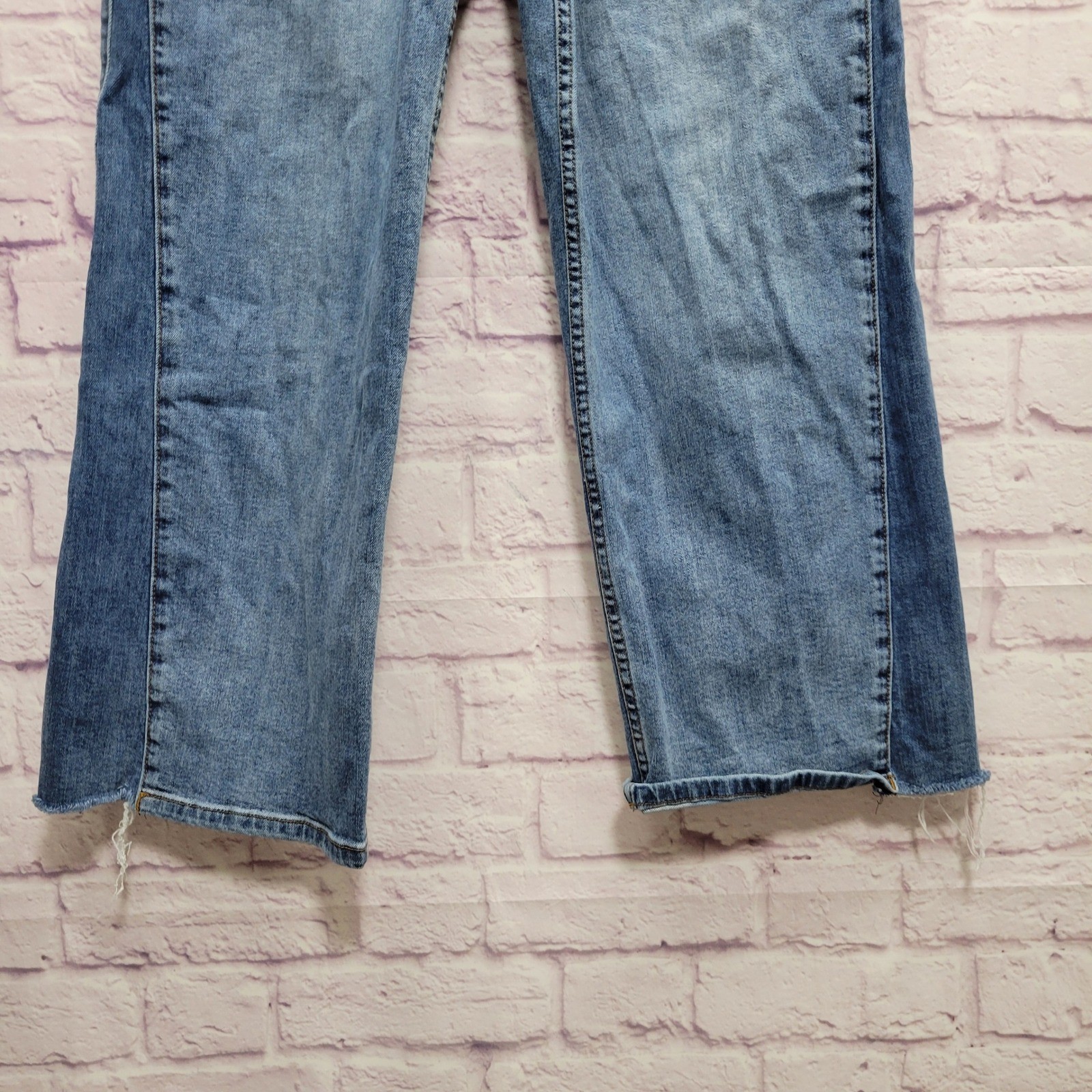 STS Blue Sabrina Ultra High Rise Jeans 27 Wide Leg Two Tone Denim 90s Vibe Retro