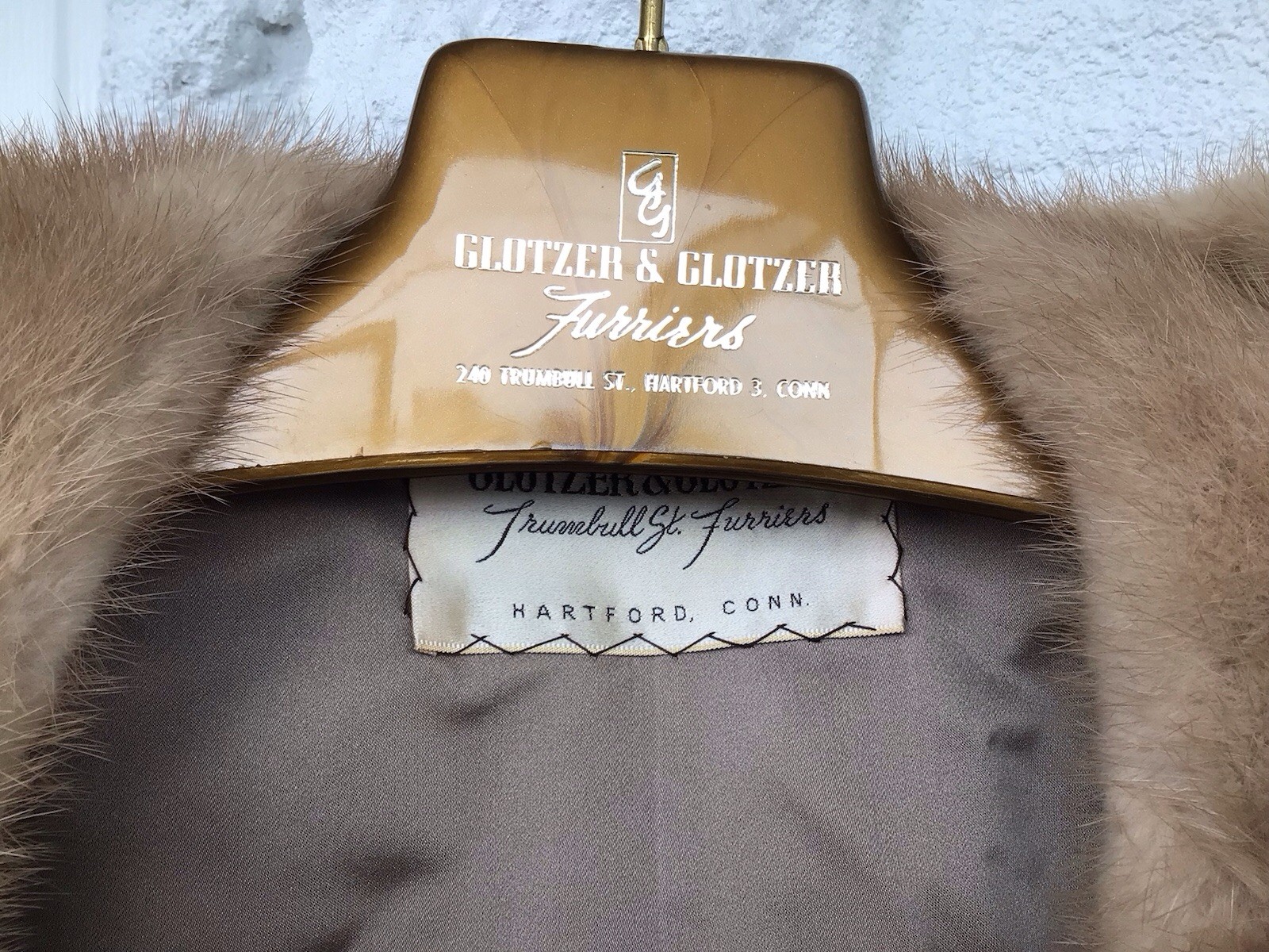 Glotzer & Glotzer Vintage Light Brown Real Mink Stole Fur With Hanger One Sz.