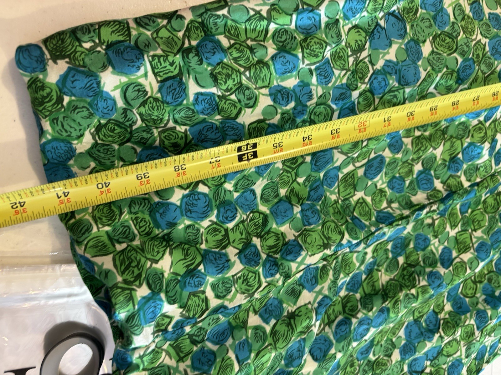Vtg 60s Wiggle Dress Sheath Green Geomentric Print MCM Retro Garden party M FLAW