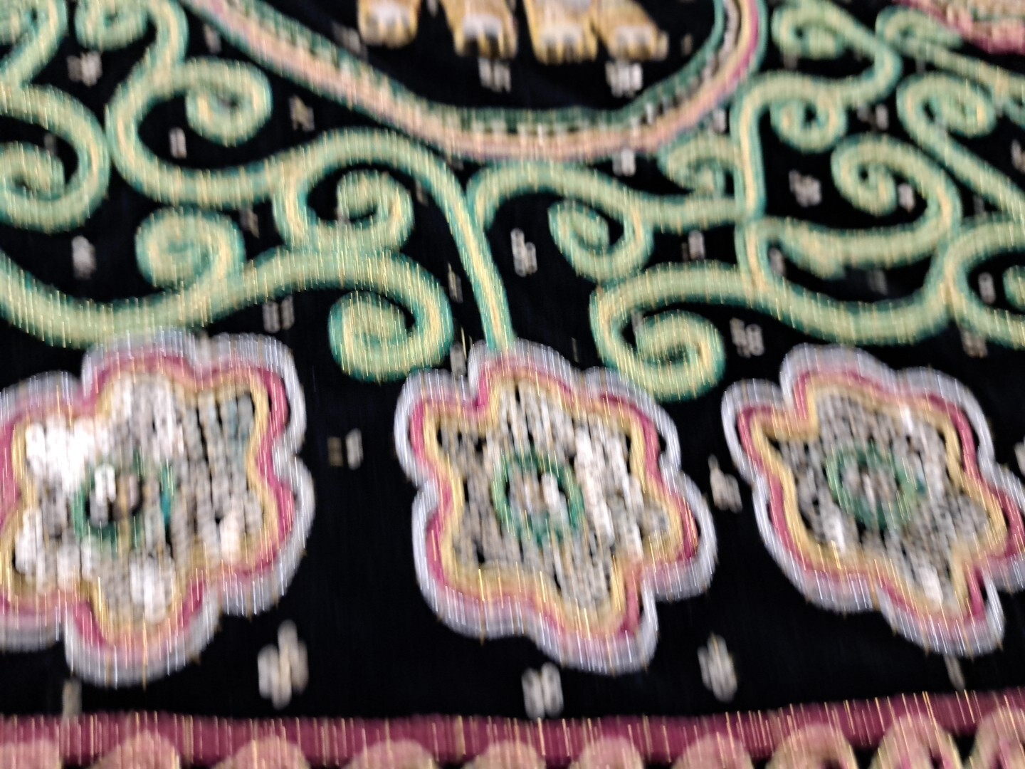 Vintage Carol Horn Workshop 3D Elephant Vest Embroidered Beaded Sequin Boho M/L
