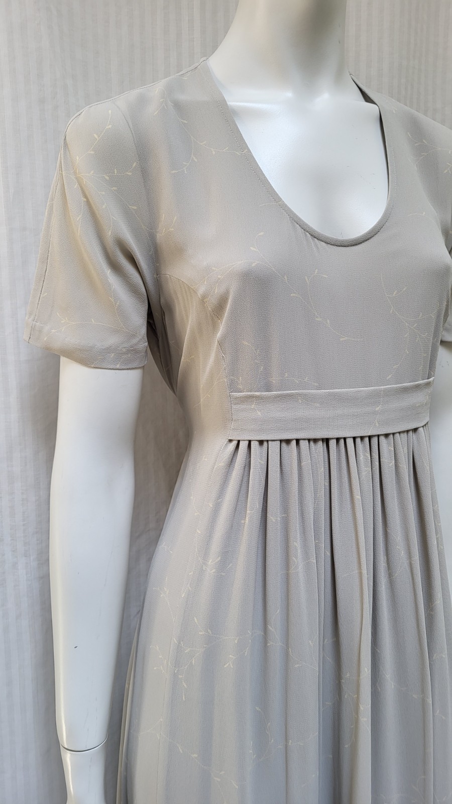 Vintage 90s Banana Republic Soft Gray Vine Print Maxi Dress Tie Back-Size S -EUC