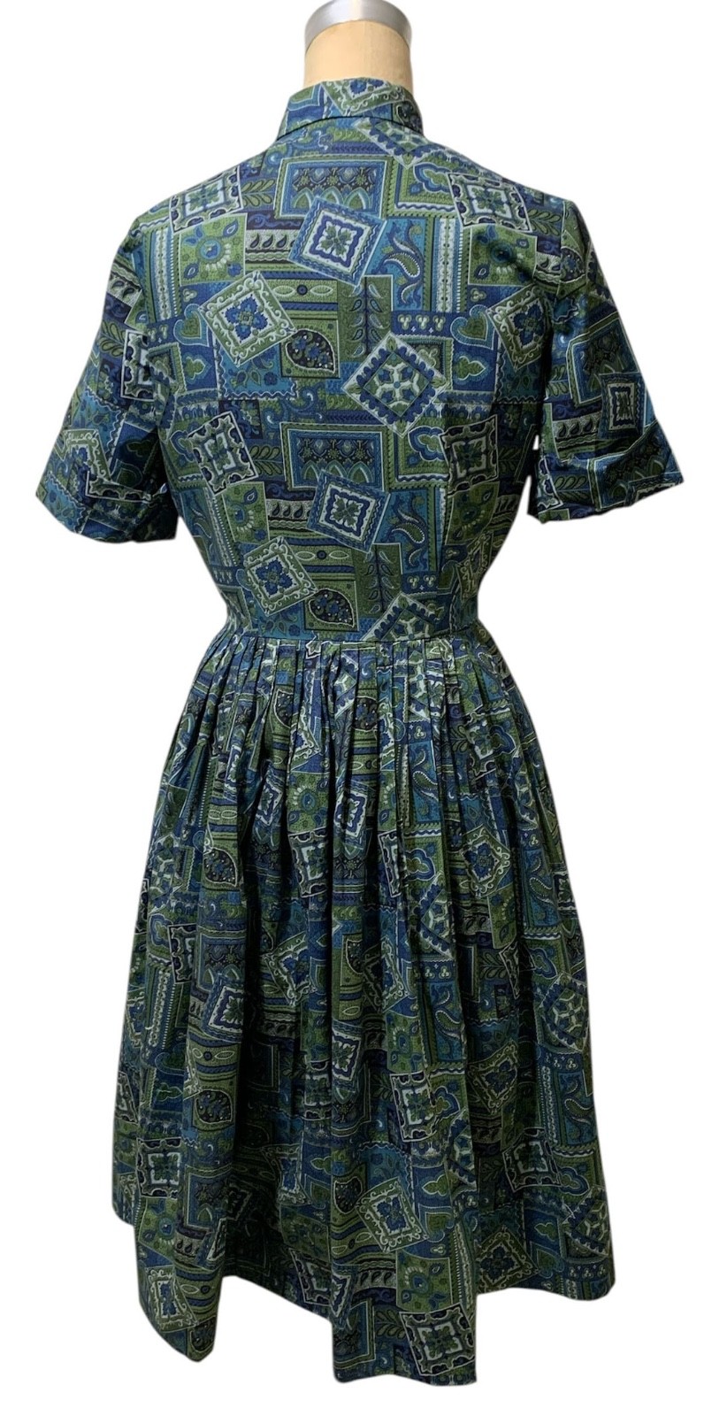 Vintage 60s Women’s SS Blue Green Paisley Cotton Shirtwaist Dress – Sz M