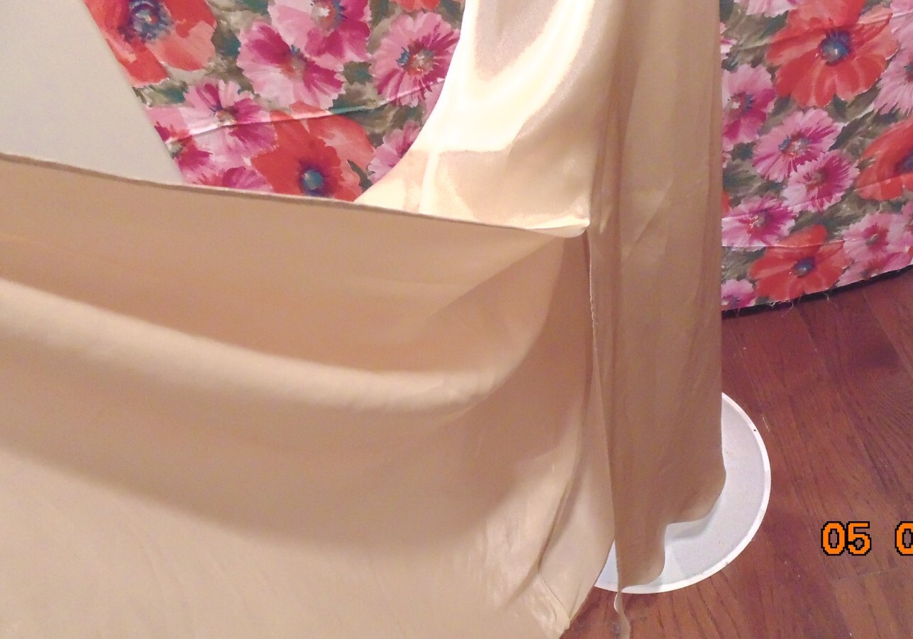 Vtg. Warners Marilyn Monroe Gold Satin Nightgown Lace Top, Split, Straps Size S