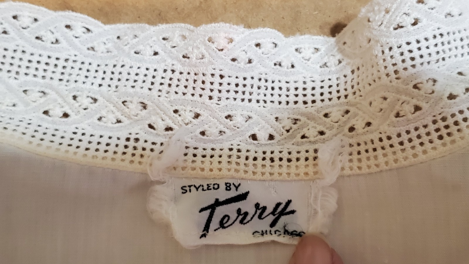 Vtg Terry Styled Chicago White Crop Top Lace Insert Trim Midriff Pinup Blouse