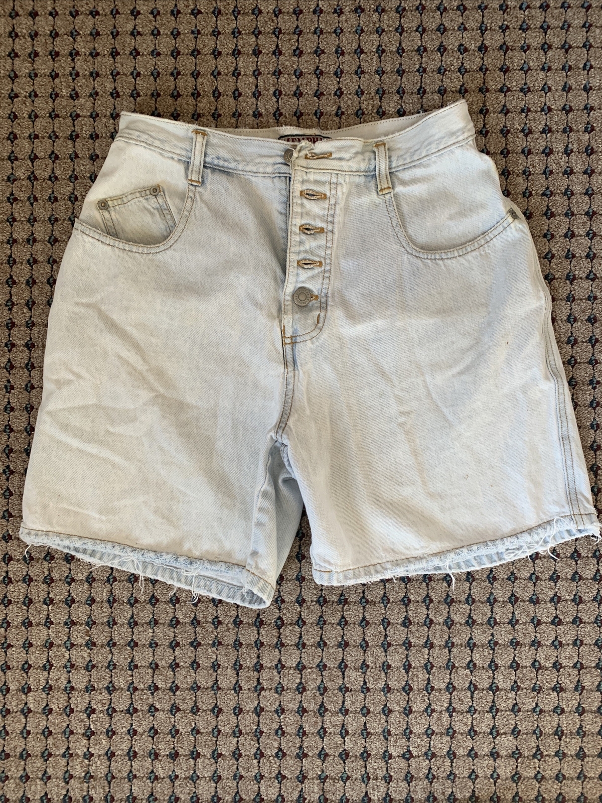Vintage 1990s Memphis Stone Wash Denim Mom Jeans Shorts – Button fly