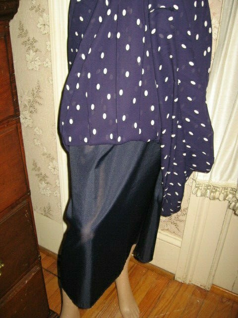 VINTAGE NAVY BLUE/WHITE POLKA DOT LINED PLEATED SKIRT – NORTON MCNAUGHTON – 18