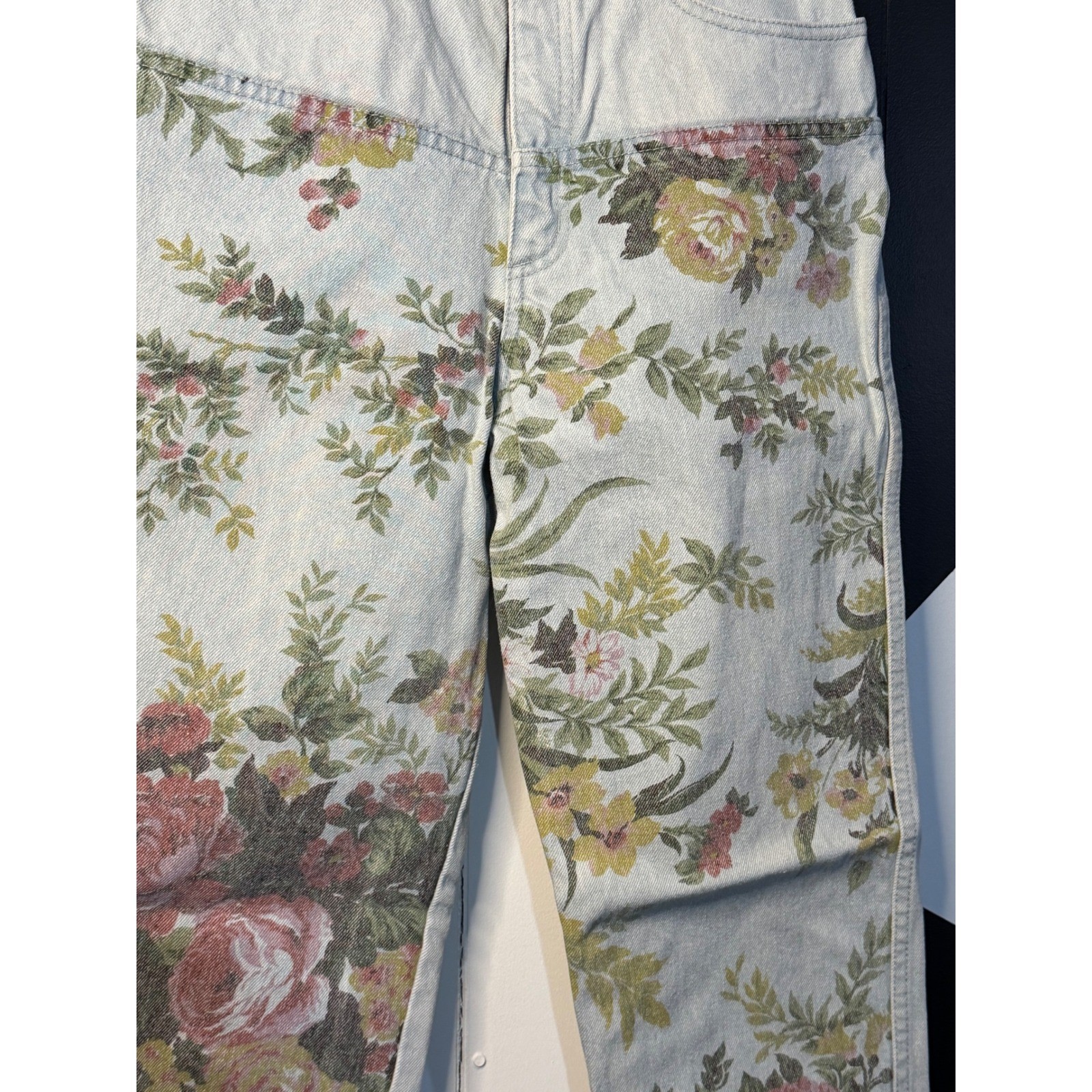 VTG Gasoline Womens 4R Light Wash Floral Jeans Rose Print 90s Y2K Streetwear