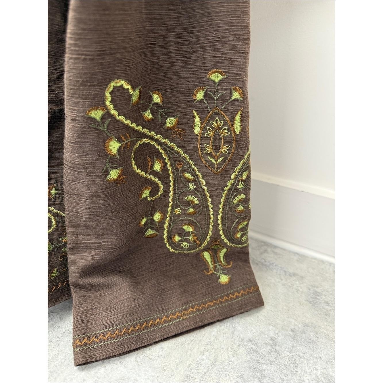 Vintage Y2K Silk Land Embroidered Silk Jacket