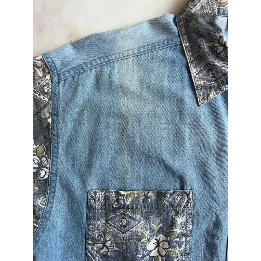 Gitano Vintage Button Down Denim and Floral Shirt 90s Classic Top size medium