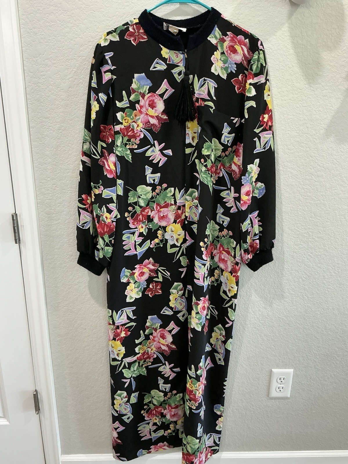 Georgette Trabolsi Robe Housecoat Vintage Black Floral Small