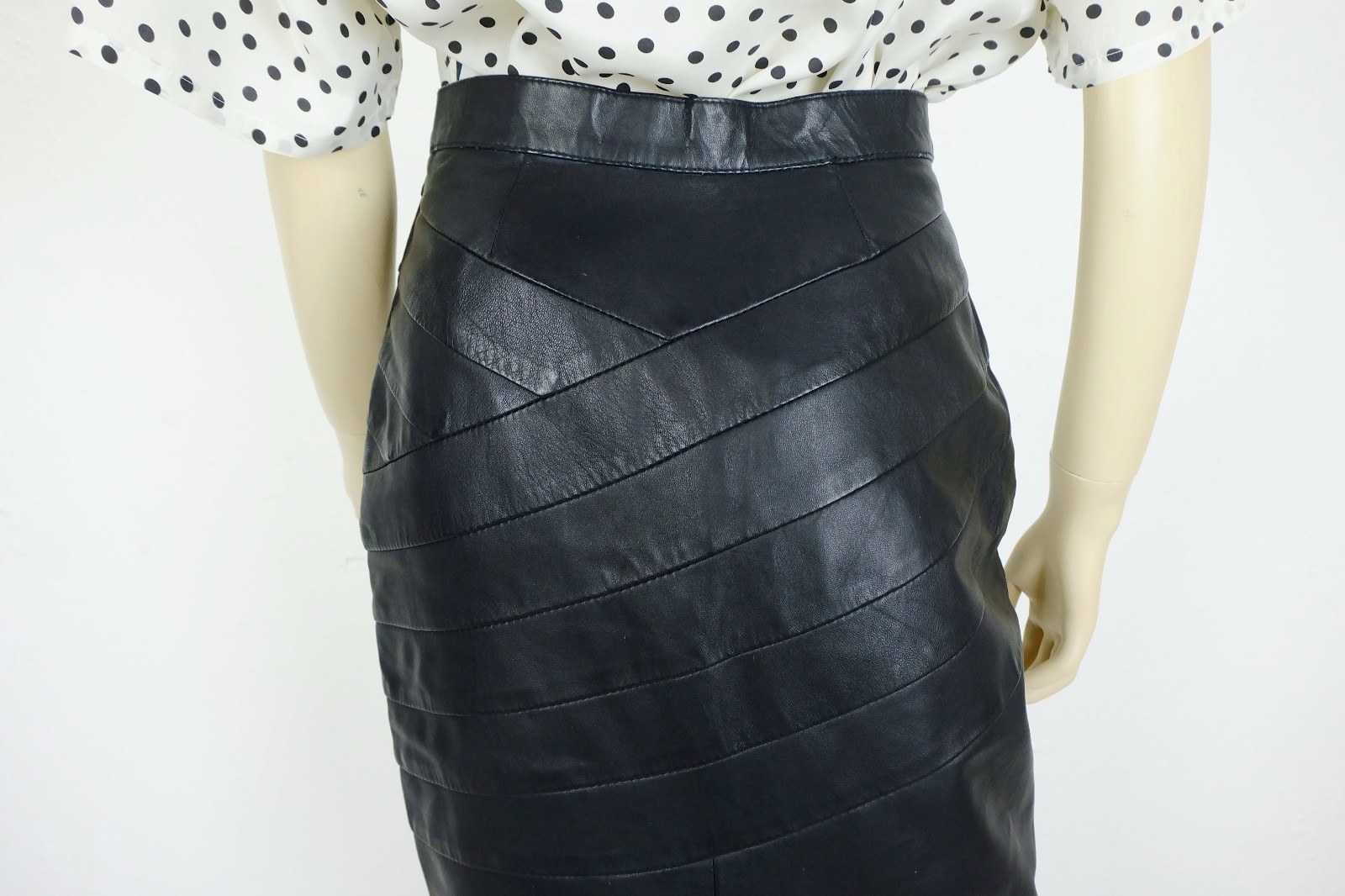 true vintage 80s leather skirt black size 38 pencil skirt pencil skirt