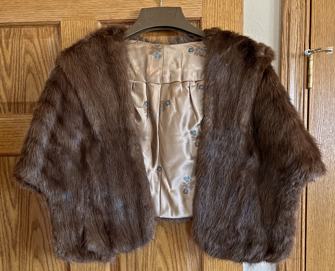 1940s ELEGANT Beaver Fur Stole Evening Outerwear Formal VINTAGE Wrap w/ Pockets