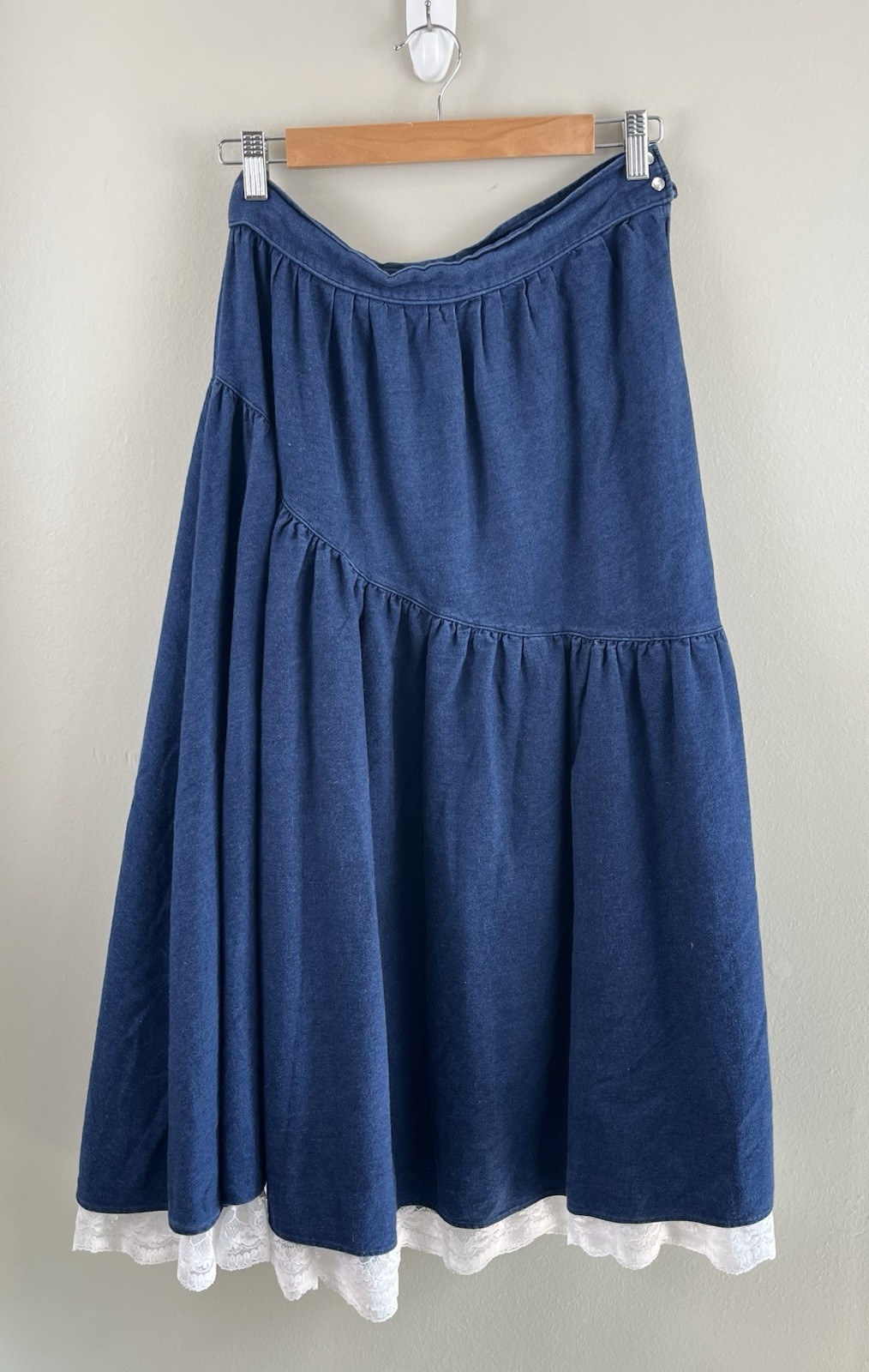 Miss Rodeo America Vtg Denim Skirt Asymmetric Tier Pearl Snap Lace Edge Sz Sm?