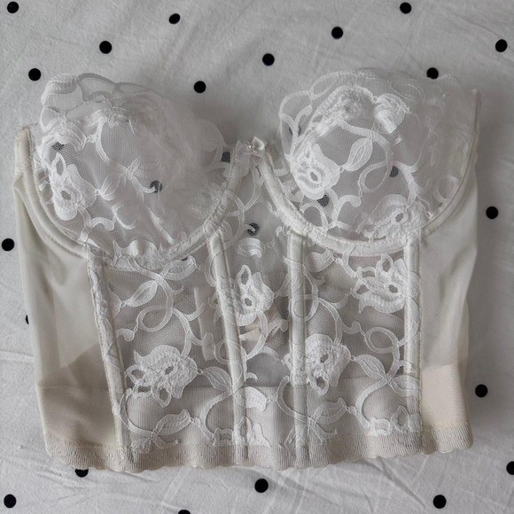 Vintage Gold Label Victoria’s Secret RARE White and cream Lace Corset