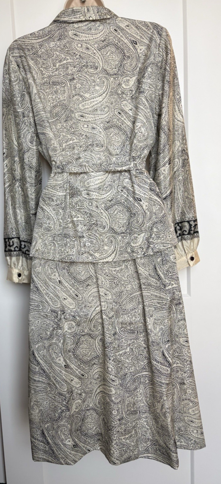 Vintage Skirt & Blouse Set Tie Belt The Wilroy Traveller NY Black & off White