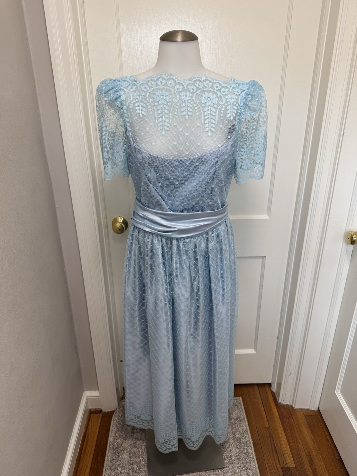 Vintage 80s Periwinkle Blue Lace Party Dress Romantic Coquette Bow Back 13/14