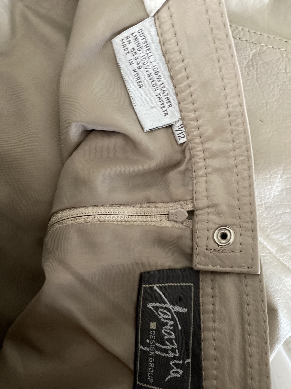Tamazzia vintage real leather Ivory Pencil skirt lined pristine SZ 11-12.