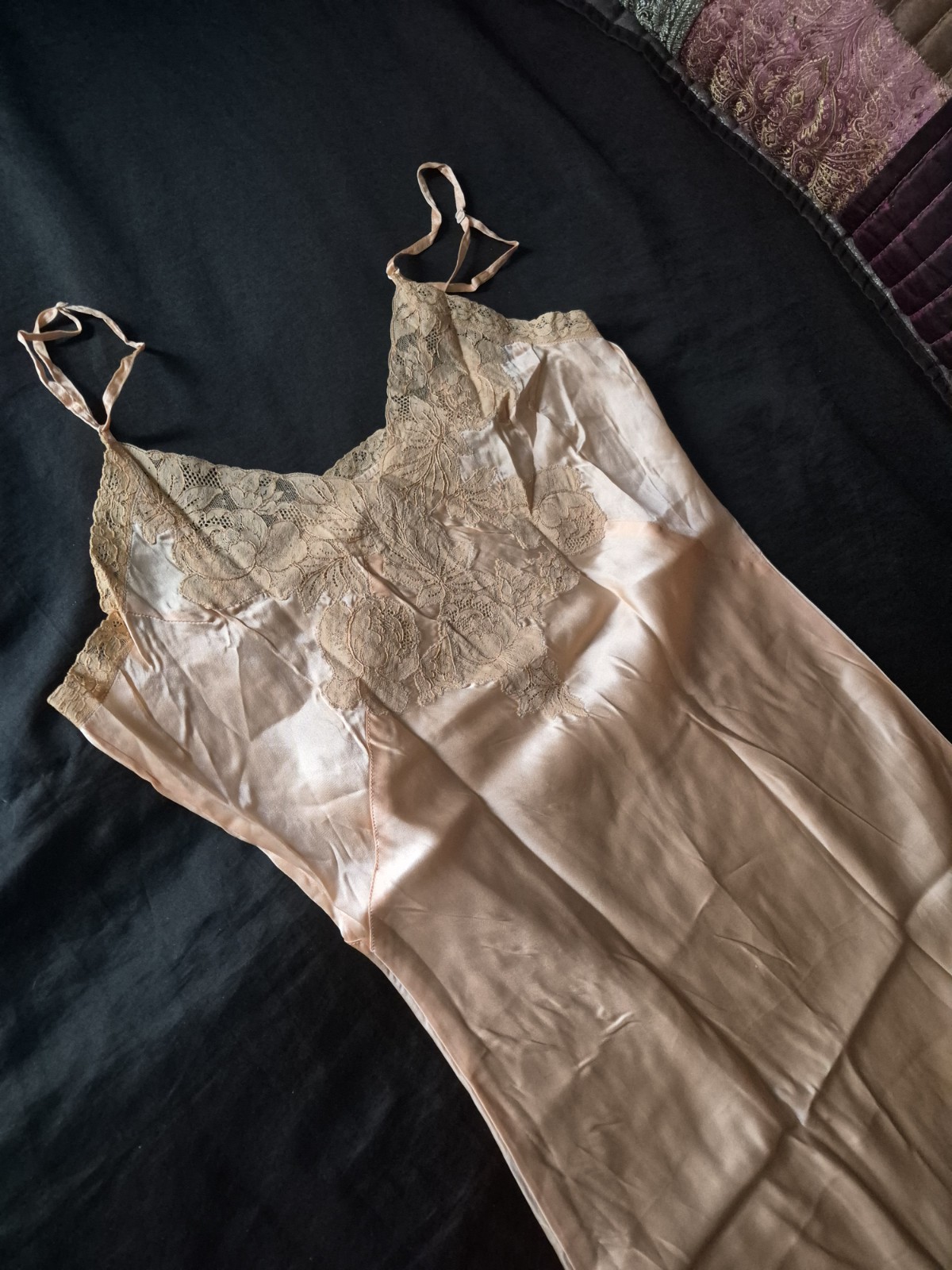 Vintage 1940s Pink Satin Unbranded Full Slip Size 34 Ex.