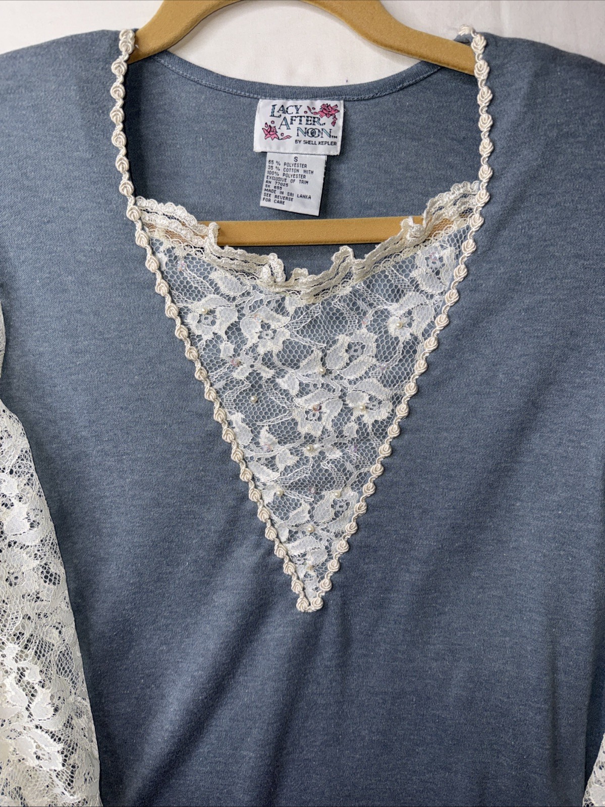Vtg Lacy Afternoon Womens Sz S Dusty Blue T Shirt w Lace Sleeves & Vee V Good