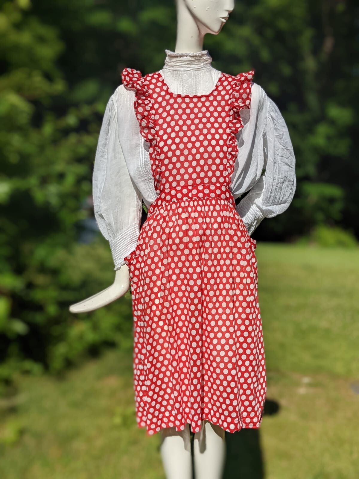 1950’S RED + WHITE POLKA DOT PINAFORE FOR DRESS W RUFFLED EDGES