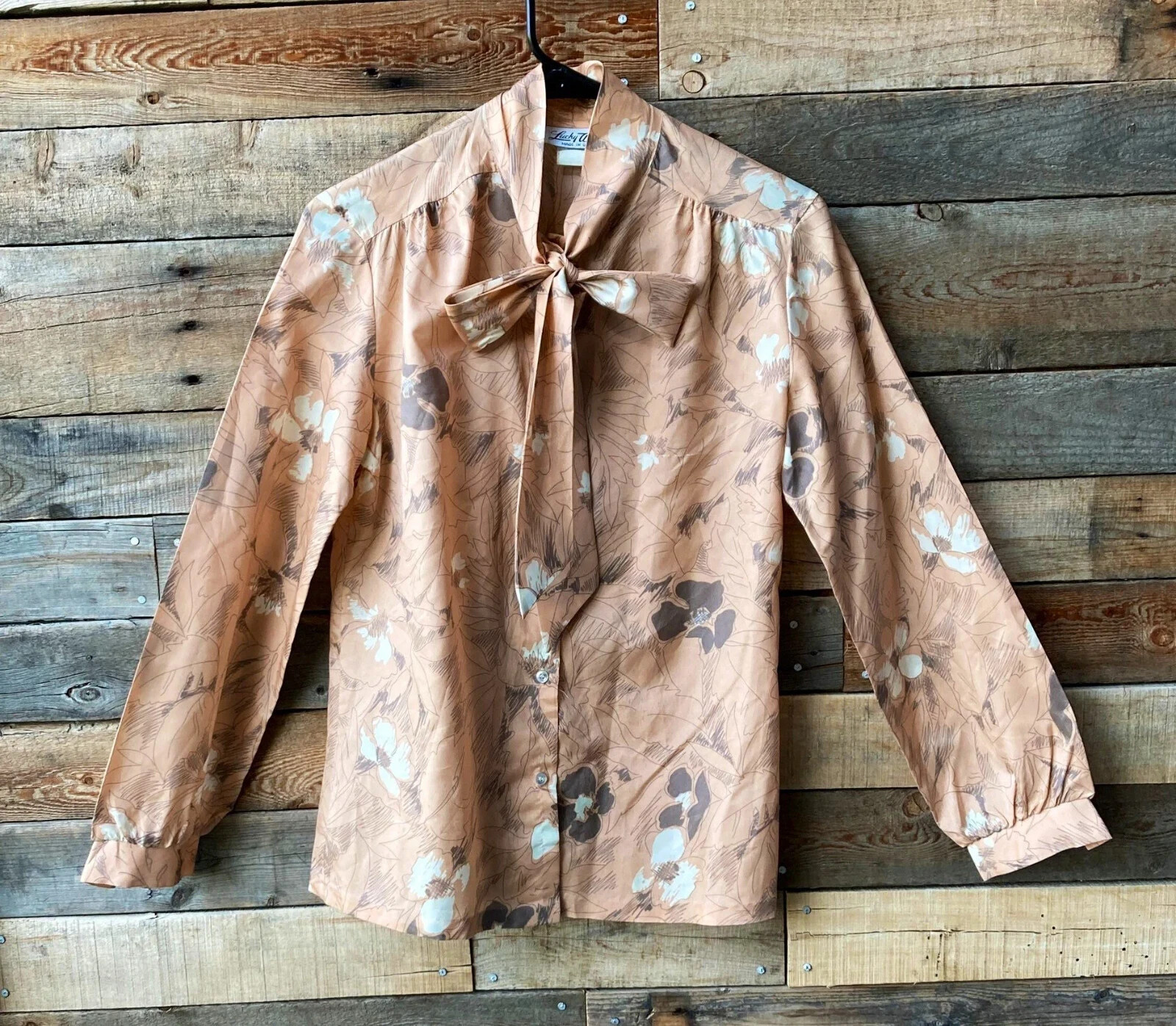 Vintage 1950’s Pussy Bow Silky Floral Blouse by „Lucky Winner” in Size 9/10