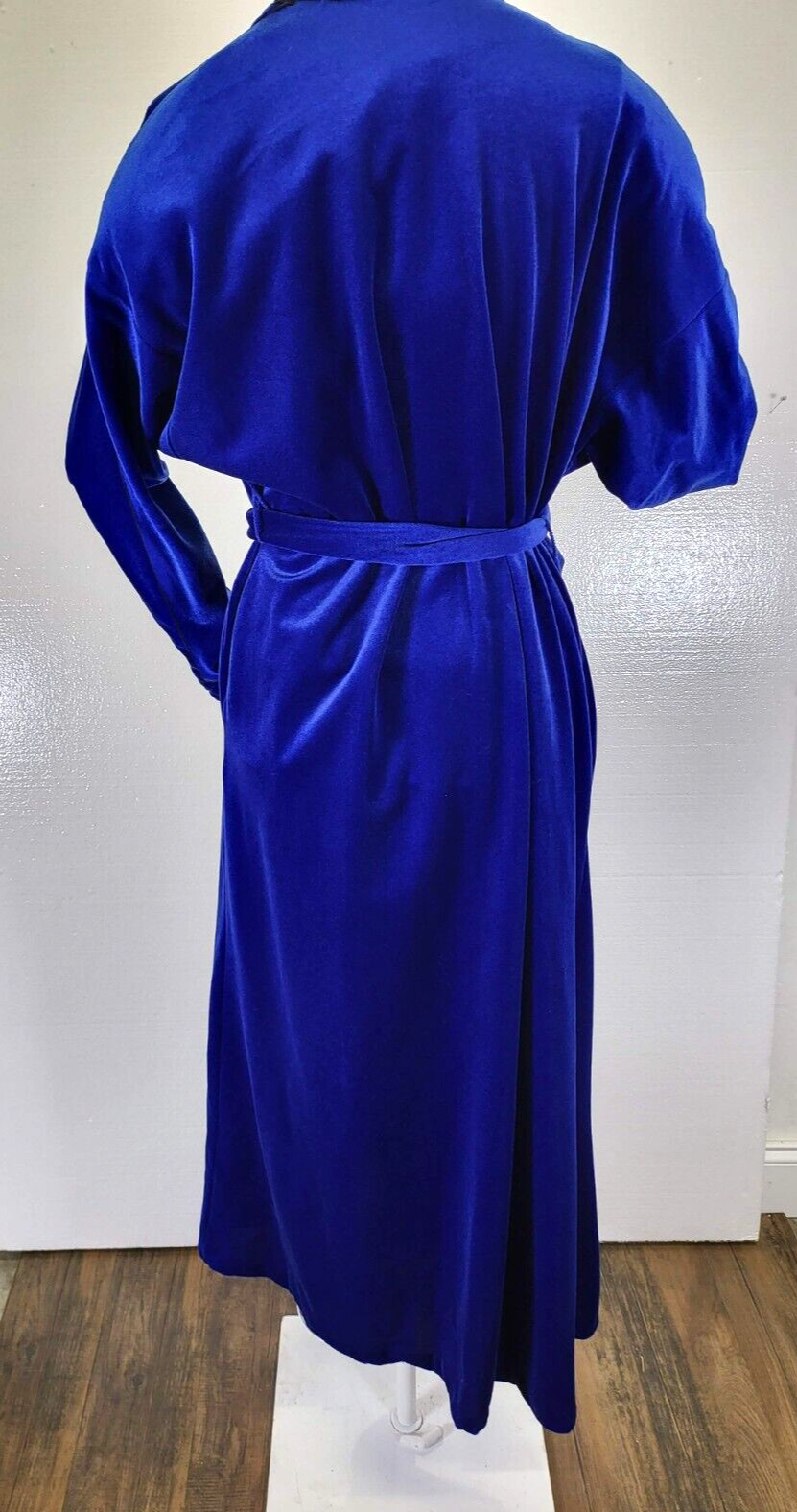 Vintage Gilligan O’malley Velour Robe With Belt Blue Womans Size M 12/14