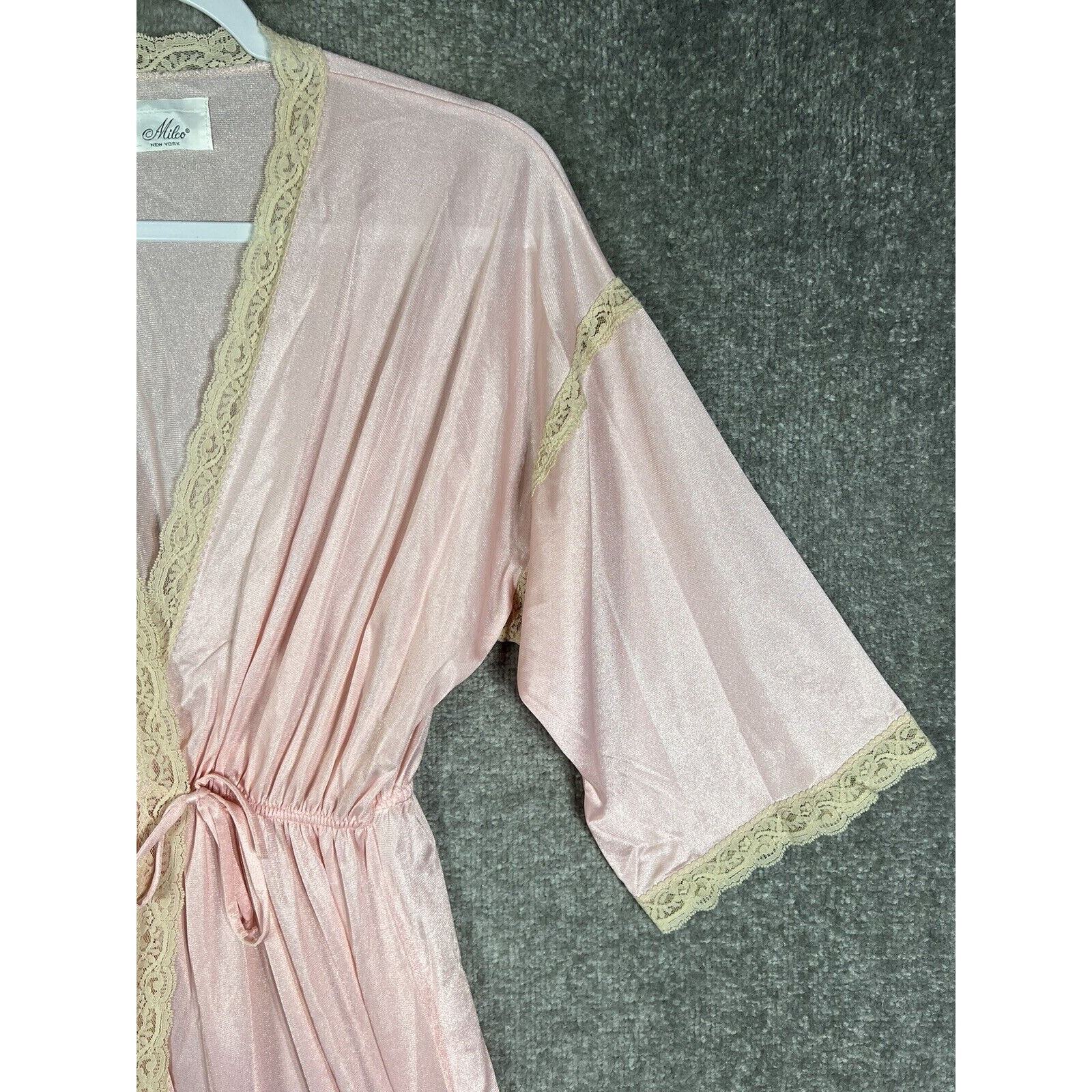 Vintage Milco Robe Womens Size M Pink Nylon Lace Trim Pocket USA Made 1/2 Sleeve