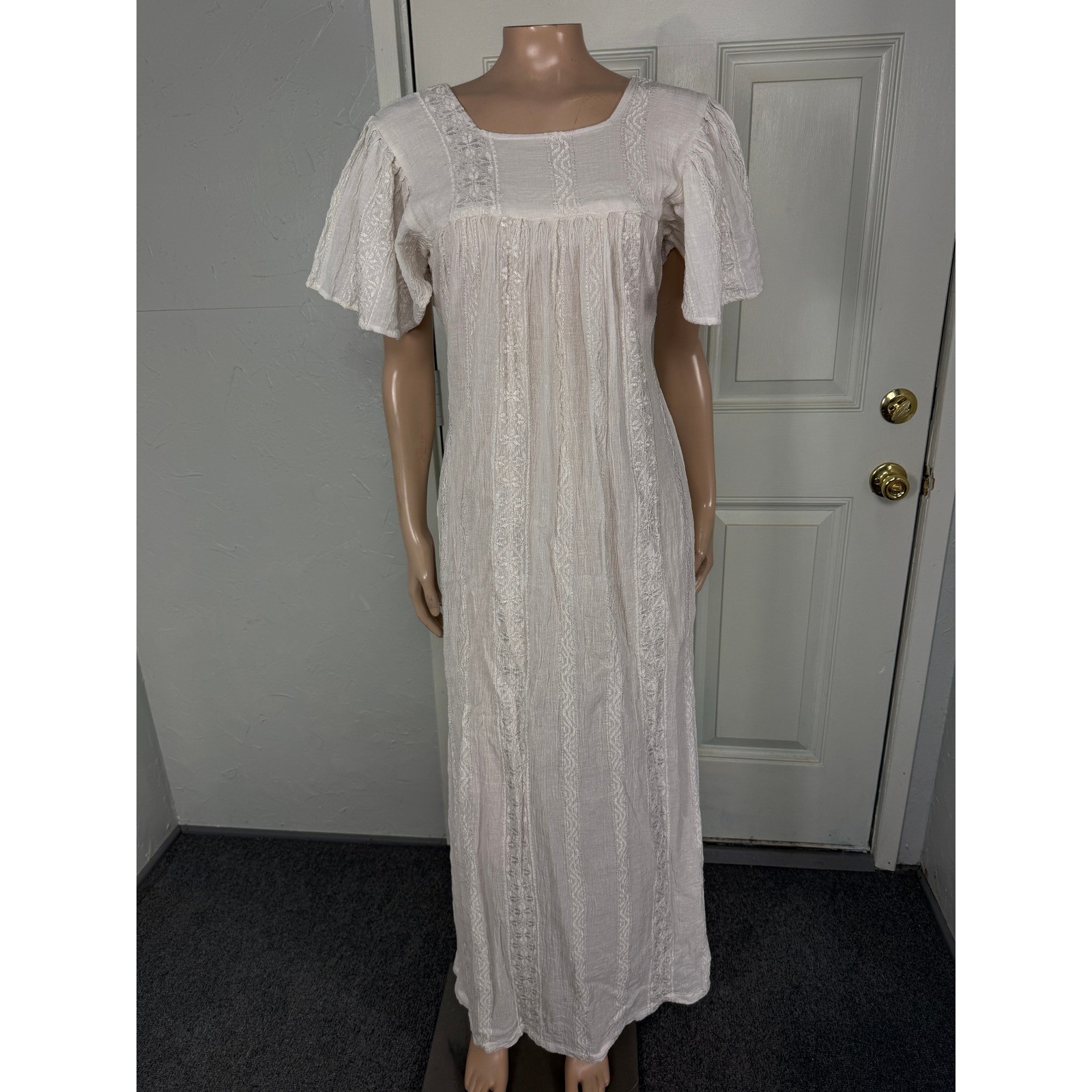 Vintage 70s Indian Cotton Women’s Dress Embroidered Floral Hippie Bohemian MM21