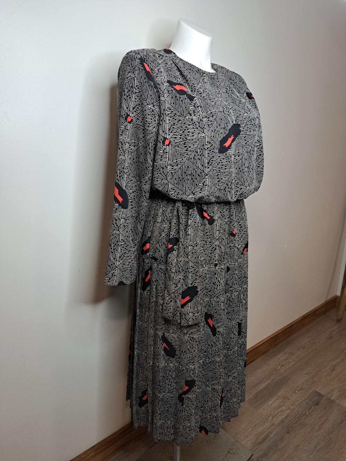 90s Studio I New York Dress Long Sleeve Poly Knit Belted Pleated 44 Bust Tall 20