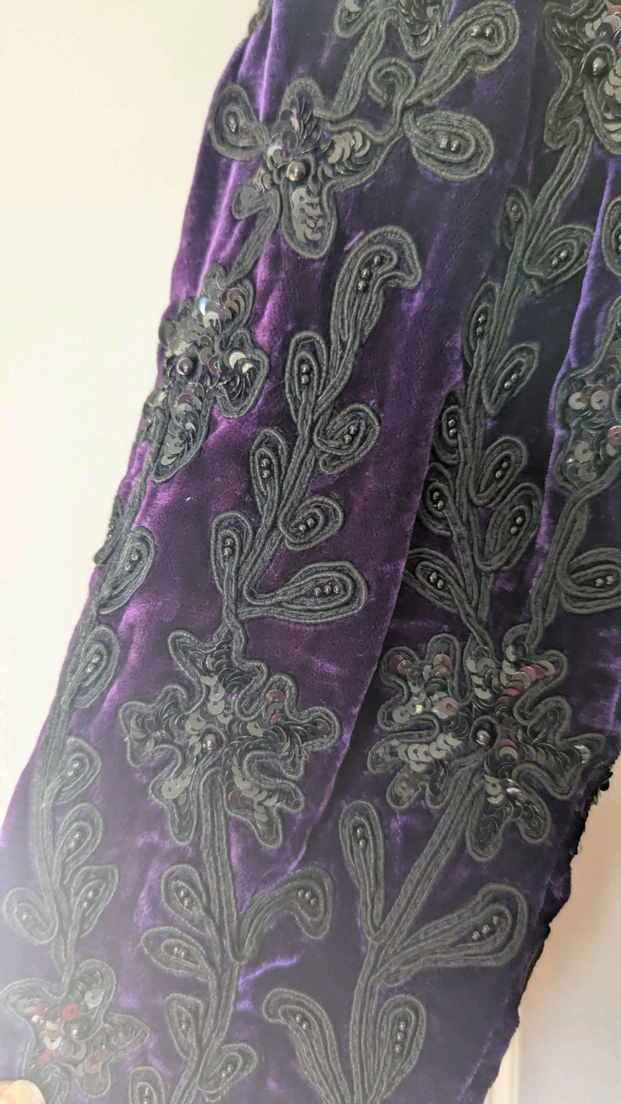 Vintage Niteline Della Roufogali Purple and Black Beaded Jacket Medium NWT
