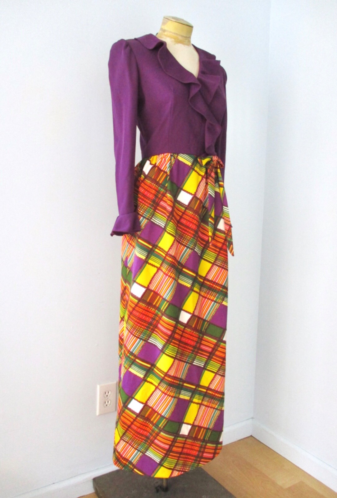 Vtg 70s Gay Gibson purple yellow red plaid poly knit hostess maxi dress bow XS/S