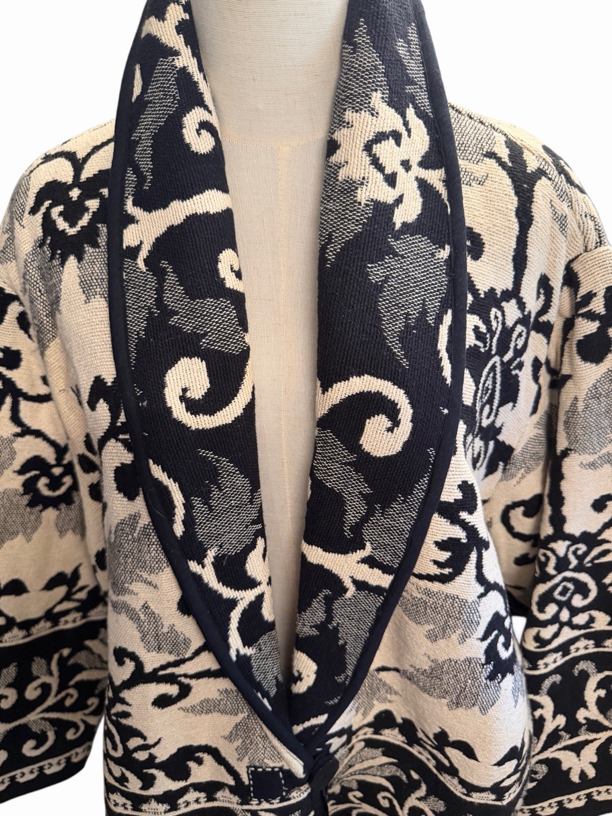 Vintage 90s Tapestry Blanket Coat Black & White Floral Woman’s 22/24W