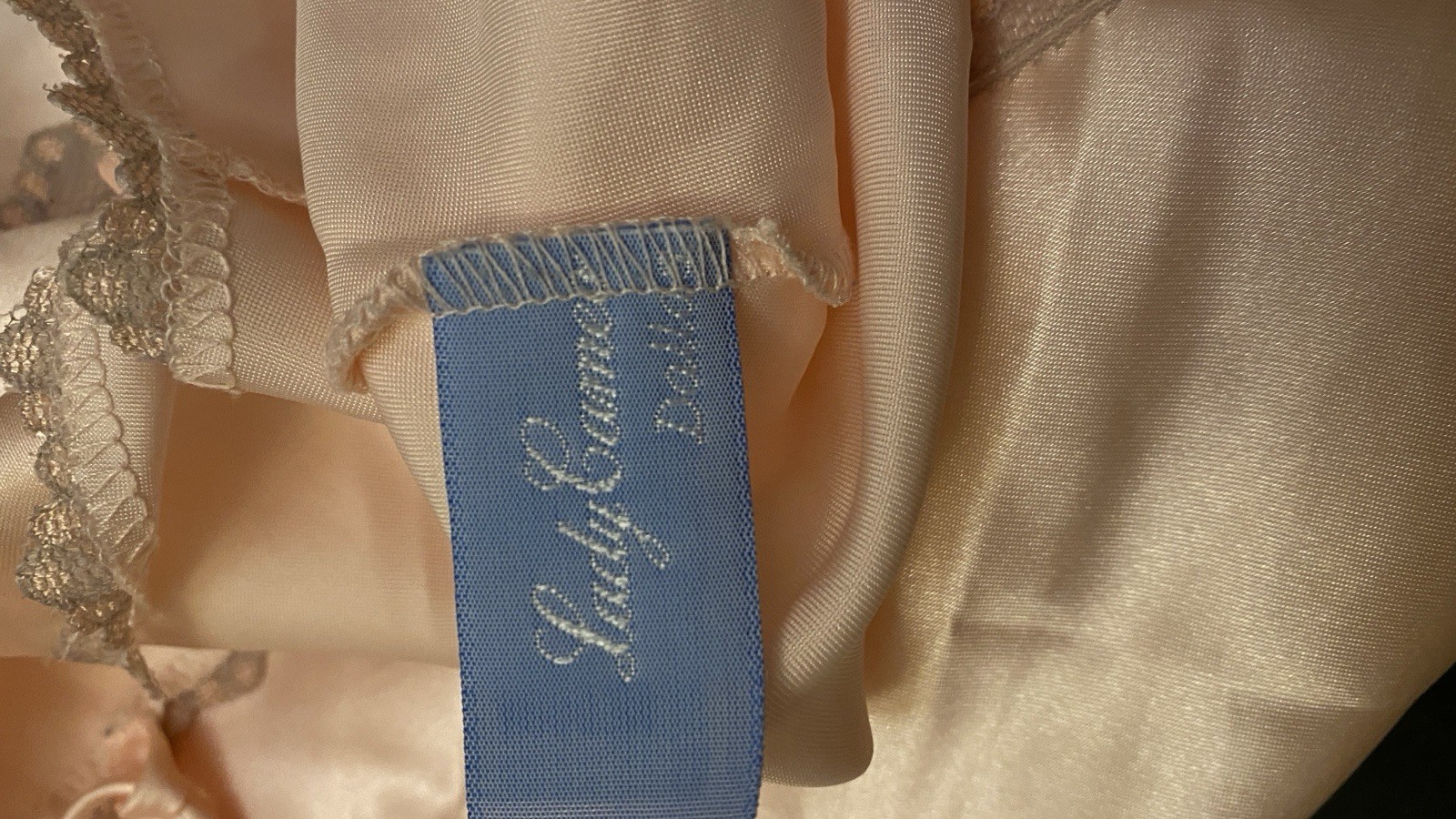 Vtg. Lady Cameo Dallas Silky Short Nightgown Lingerie Lace Trim Sz.Medium New