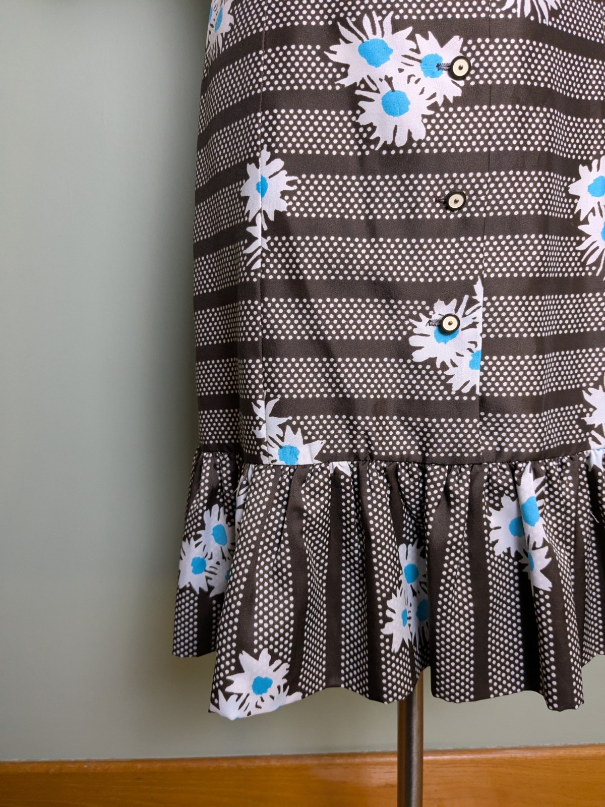 Polka Dot And Flower Print Shirtwaist Collared Dropwaist Vintage 1960s Dress