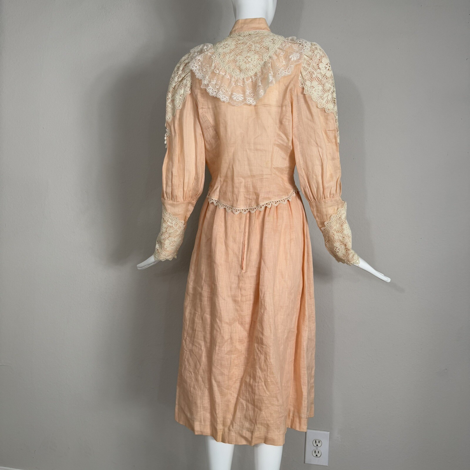 Vintage 1980s LORRIE KABALA Victorian 2pc Lace Linen Set, Juliet Sleeves Size 8