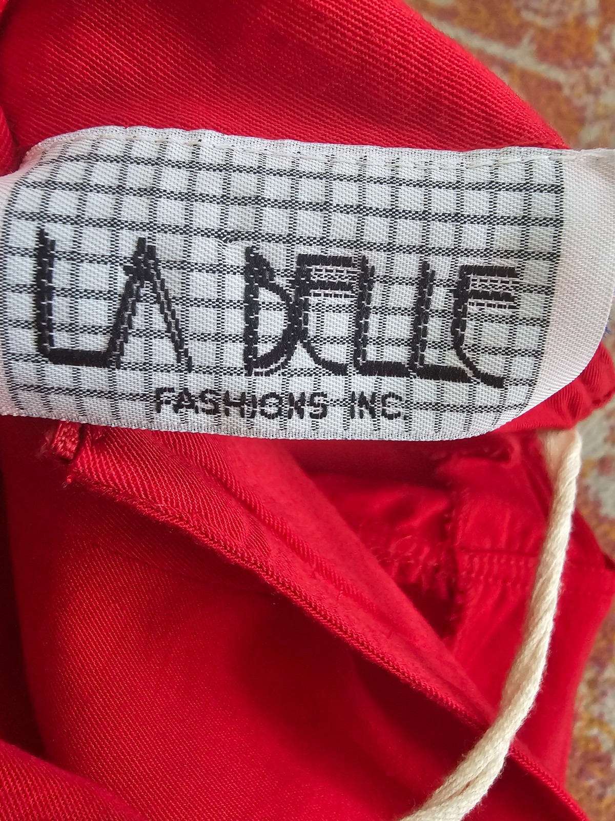 Vintage 80s Red Strapless Holiday Dress w/ Gold Buttons – La Belle – Small