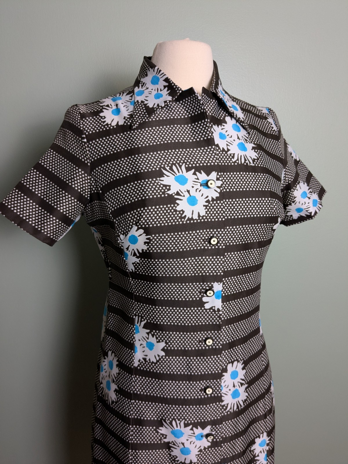 Polka Dot And Flower Print Shirtwaist Collared Dropwaist Vintage 1960s Dress
