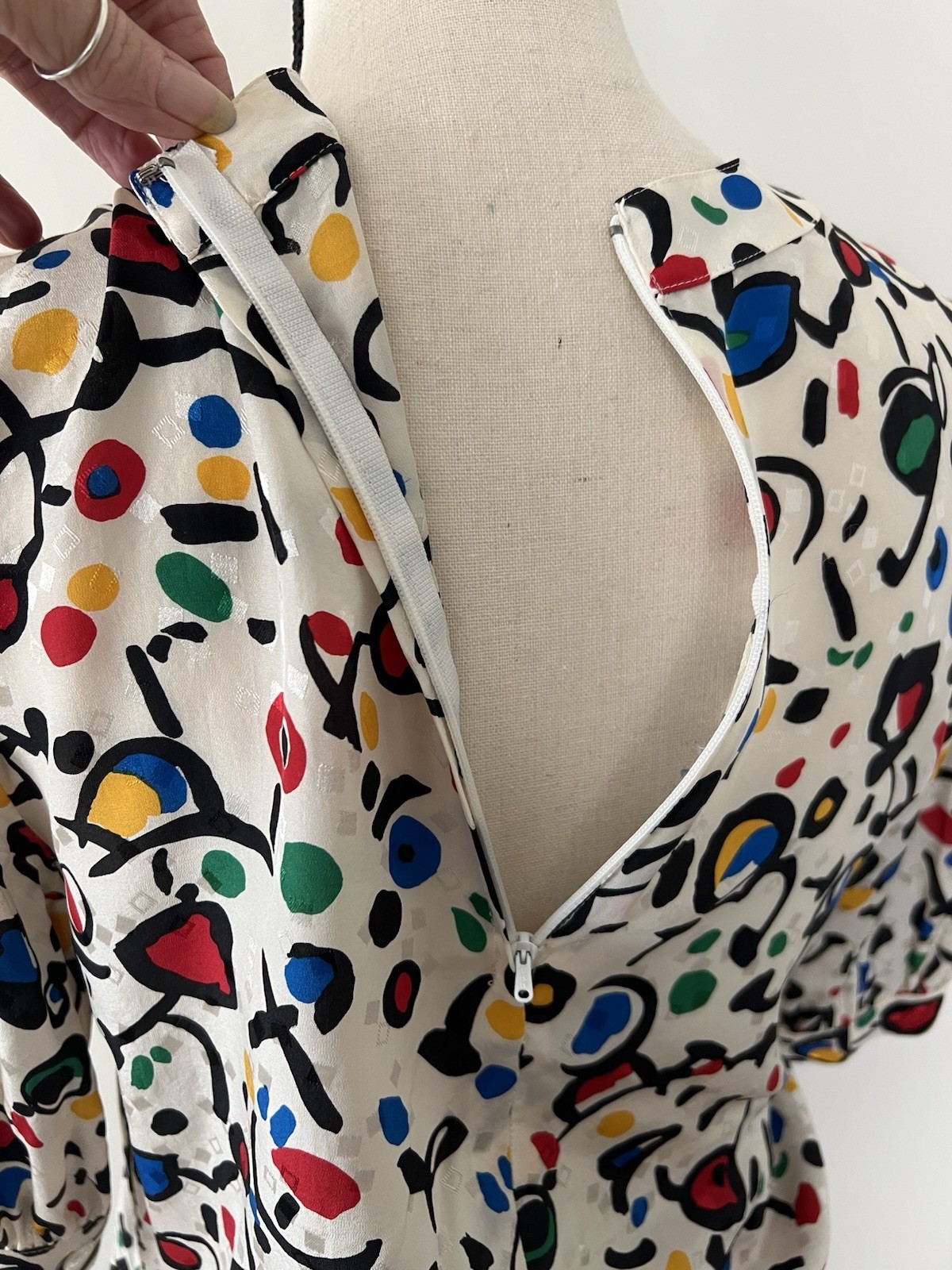 Vtg 80s HORCHOW Geometric Dress Size 4 Silk Pouf Sleeves