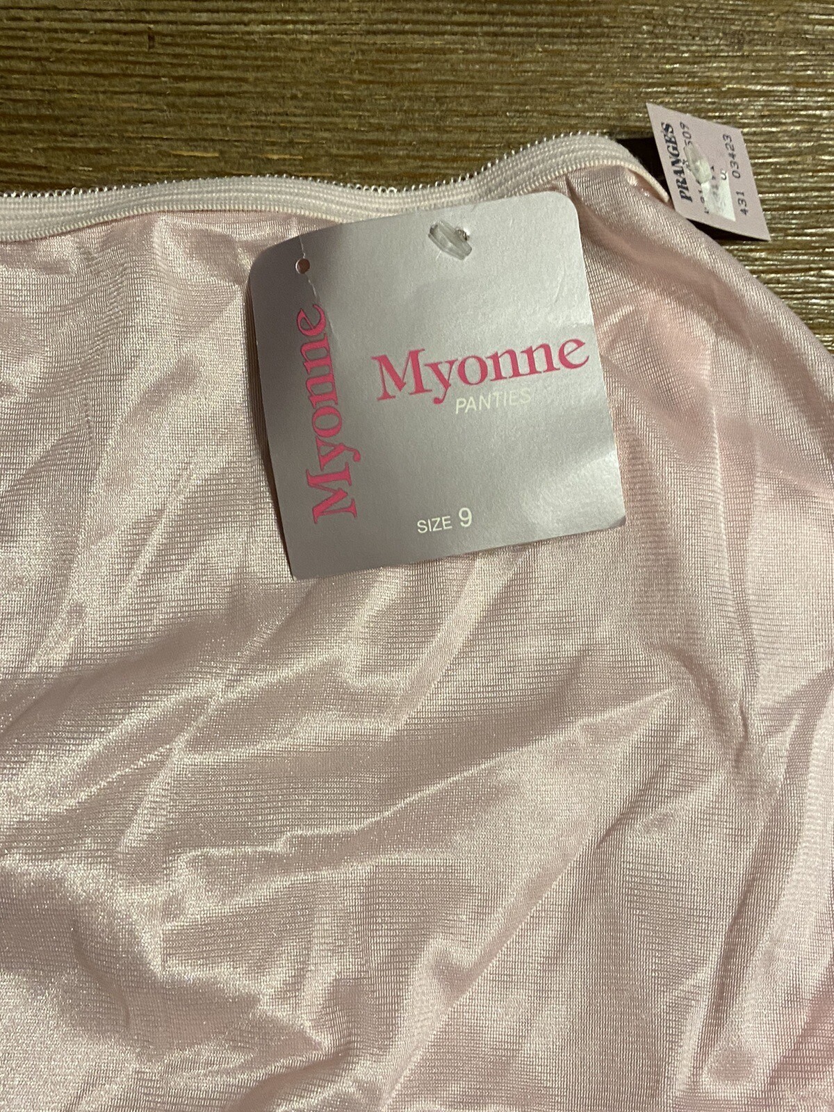 MYONNE VTG PANTIES – NWT NYLON SIZE 9 (44-45 HIPS) Granny Panties Style Pink